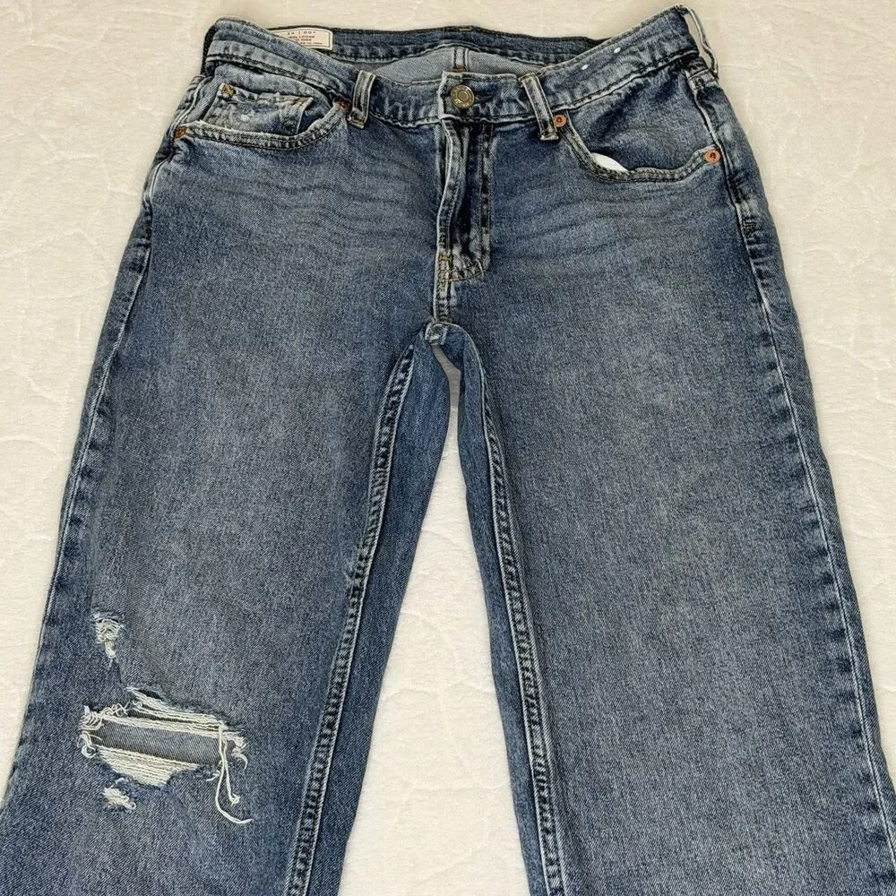 GAP '90s Loose Mid Rise Distressed Ripped Raw Hem Jeans Light Wash Women's 24 00